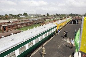 nigeria-derailed-railway-2011-3-31-14-1-32