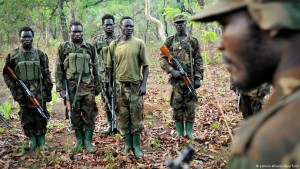 Ugandan soldiers hunting down Kony