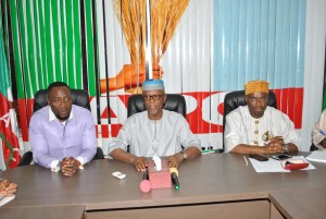 Chief Odigie-Oyegun addressing the media about the Rivers delegation visit