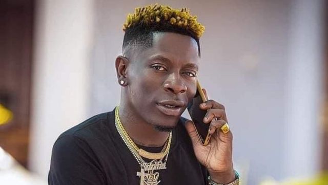 Nigerians knock Ghanian artiste, Shatta Wale, after making uncomplimentary remarks