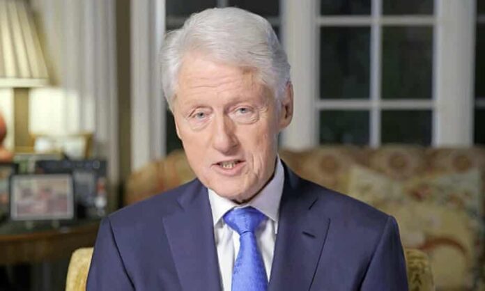 Bill Clinton admitted in hospital