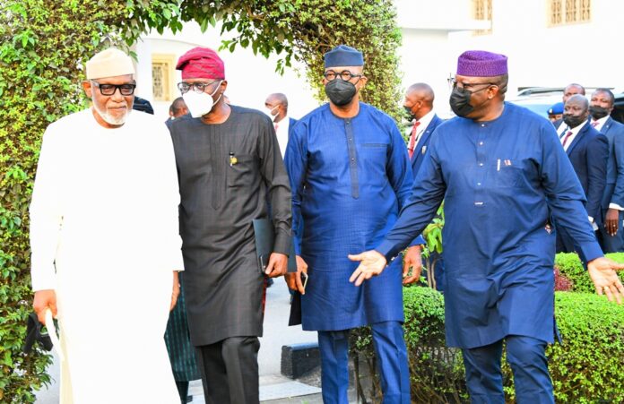 Akeredolu - Fayemi with his Southwest colleagues earlier at Lagos House, Marina before he left for Port Harcourt