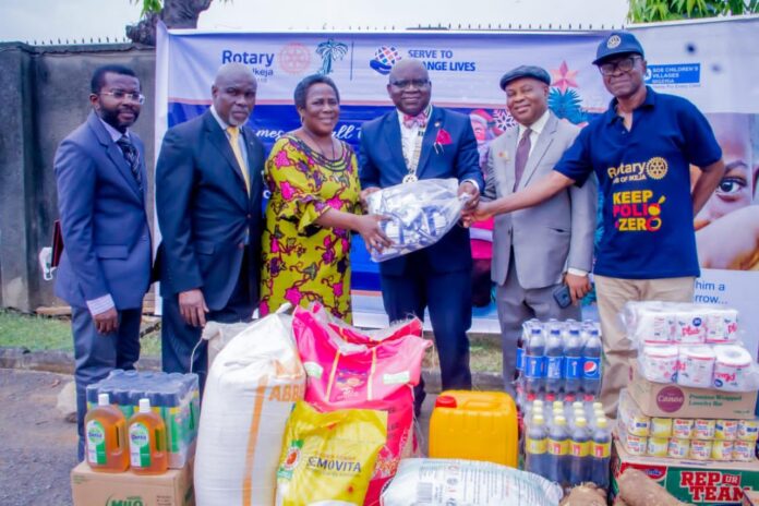 Rotary Club Ikeja celebrates triple Christmas festivities