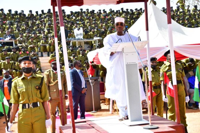 Don't-compromise. Bako-addressing-the-officers