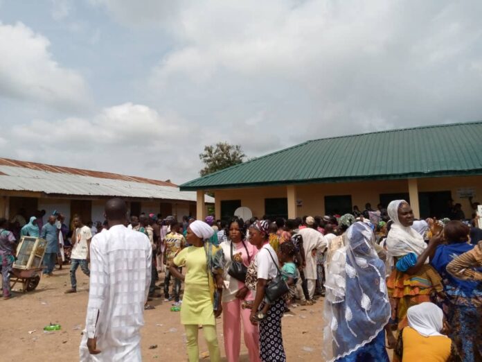 voters-in-iragbiji-waiting