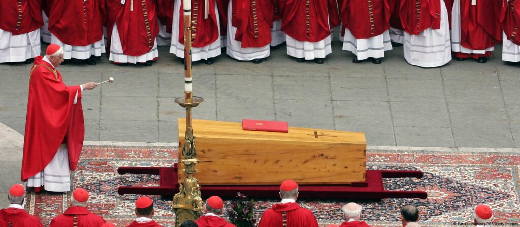 Pope Francis to celebrate funeral for Pope Emeritus Benedict XVI Thursday