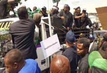 PHOTONEWS: Atiku, Ayu, Tambuwal lead PDP protest march on INEC headquarters