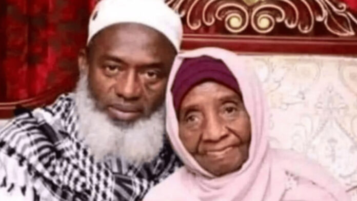 Sheikh Gumi and mother