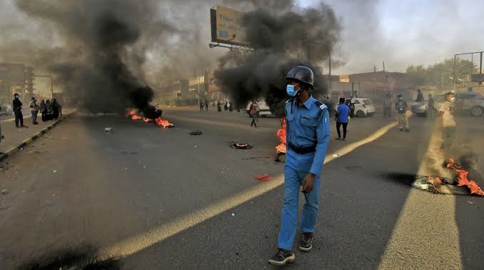 Sudan-crisis. Violence-on-the-streets-in-Sudan