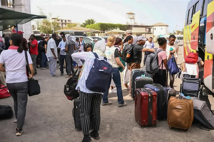 Sudan-evacuation dangote Foundation