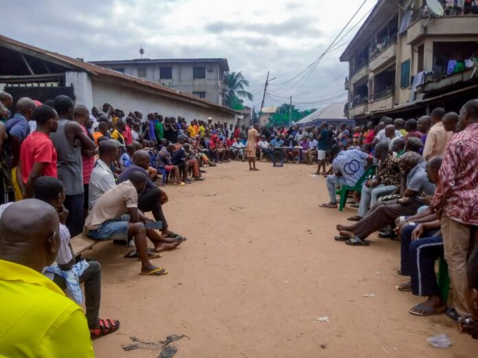 Violent-activities-in-Okpoko. The-protesters-from-Okpoko