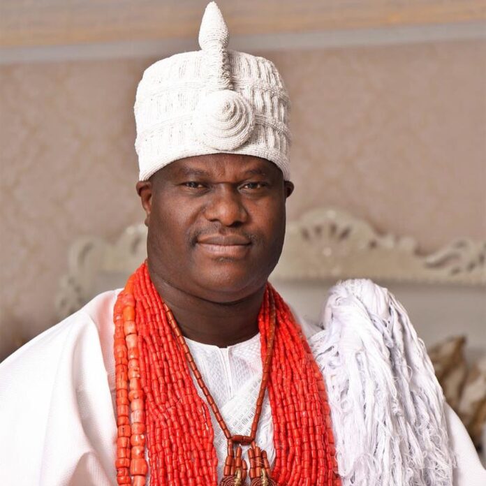 Women-are-witches. Ooni-of-Ife