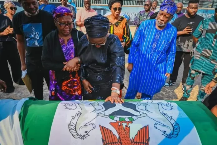 BREAKING: Akeredolu’s body flown back to Nigeria