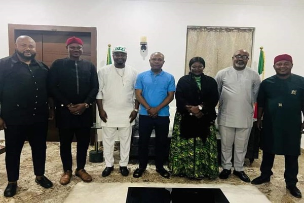 Six Labour Party lawmakers in Enugu defect to PDP