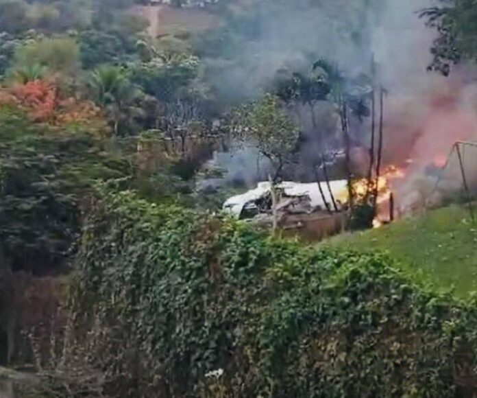 62-pasengers. Plane-crash