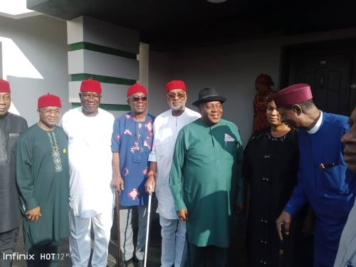 Iwuanyanwu: PANDEF pays condolence visit to family, promises to participate fully in his burial