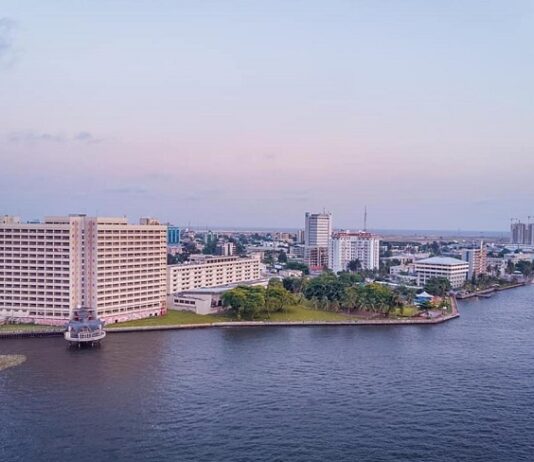 Investing in Lagos Waterfront Properties: Opportunities and Risks