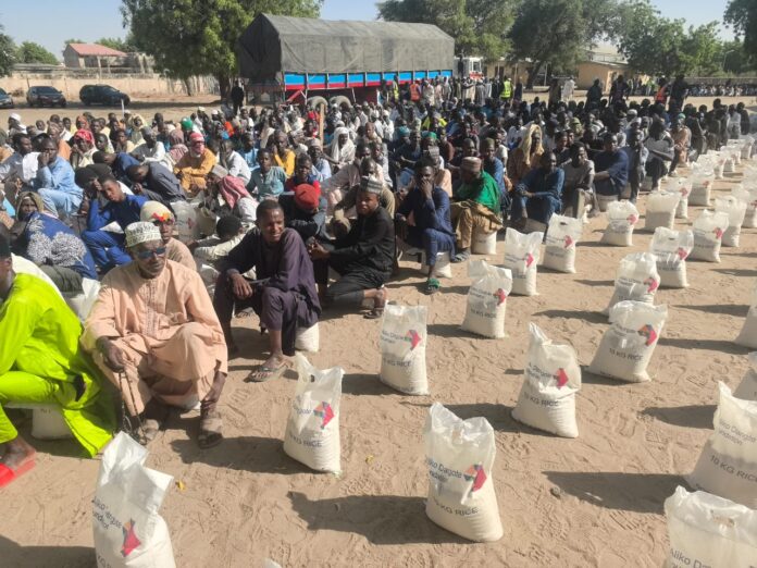 Zulum lauds Dangote for feeding Borno families