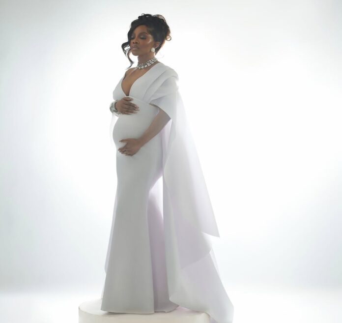 toke makinwa welcomes baby