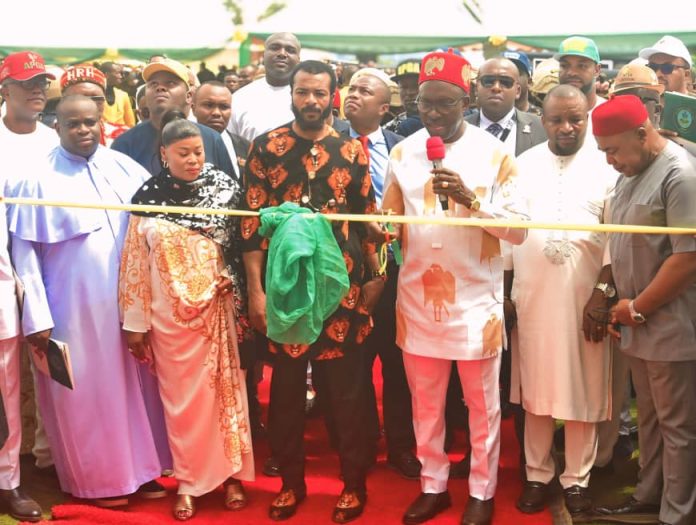 Evangelist-Ebuka-Obi. Soludo-cutting-the-tape